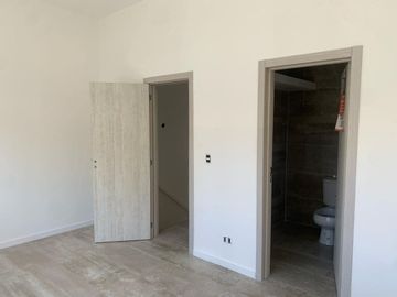 Venta casa 3 Ambientes jardin Saravi Village coch.