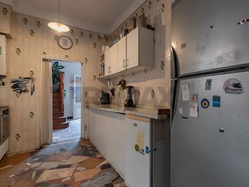 CASA VENTA P AVELLANEDA MULTIFAMILIAR QUINC.COCHER