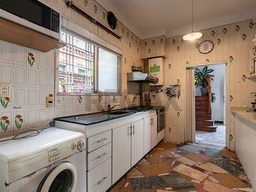 CASA VENTA P AVELLANEDA MULTIFAMILIAR QUINC.COCHER