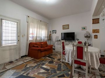 CASA VENTA P AVELLANEDA MULTIFAMILIAR QUINC.COCHER