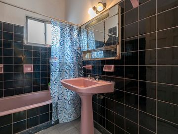 CASA VENTA P AVELLANEDA MULTIFAMILIAR QUINC.COCHER
