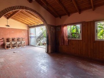 CASA VENTA P AVELLANEDA MULTIFAMILIAR QUINC.COCHER