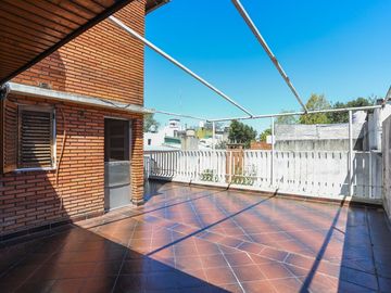 VENTA Casa 5 Amb Villa Riachuelo Quincho y Piscina