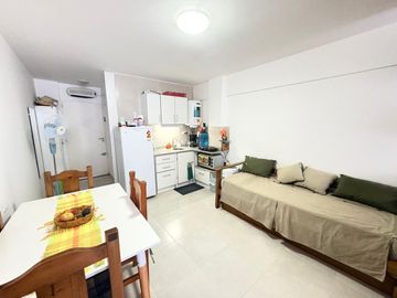 DEPARTAMENTO MONOAMBIENTE + COCHERA MIRAMAR