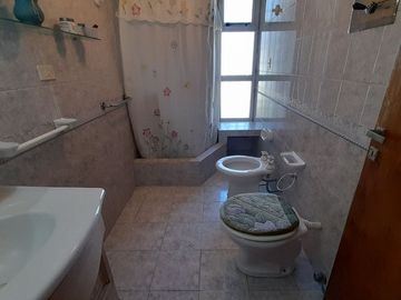 VENTA CASA 4 AMB-GRAN PARQUE-CERCA DE LA COSTA