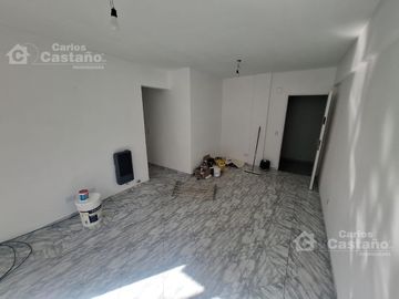 Dto. 2 Amb. a 3 cuadras de Av. Cabildo