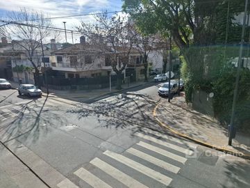 Dto. 2 Amb. a 3 cuadras de Av. Cabildo