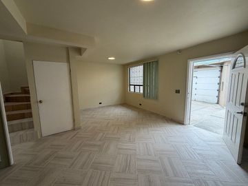 RENTA CASA EN LOMAS DE LA PRESA