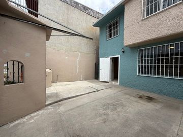 RENTA CASA EN LOMAS DE LA PRESA
