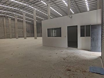 Bodega en renta en santa catarina