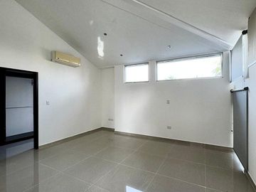 Casa 3 recamaras en Isla Alegre dentro de Isla Dorada 420m2