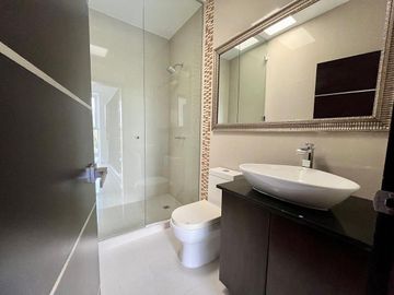 Casa 3 recamaras en Isla Alegre dentro de Isla Dorada 420m2