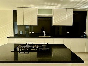 Casa 3 recamaras en Isla Alegre dentro de Isla Dorada 420m2
