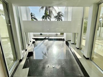 Casa 3 recamaras en Isla Alegre dentro de Isla Dorada 420m2