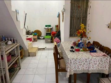 DISEWAKAN RUMAH DI SURYA ASRI SIDOARJO