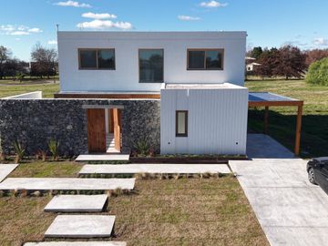 VENTA EXCLUSIVA CASA - A ESTRENAR - PILARÁ