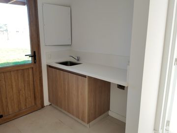 VENTA EXCLUSIVA CASA - A ESTRENAR - PILARÁ