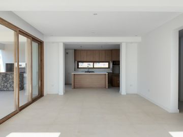 VENTA EXCLUSIVA CASA - A ESTRENAR - PILARÁ