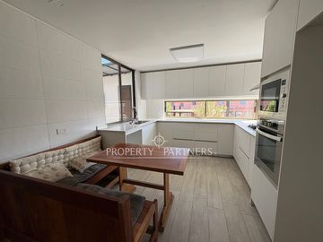 Casa en Mantagua , amplio patio con  quincho, y sala multiuso independiente