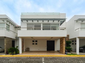 Casa en condominio en venta en Metepec, Casa del Agua, Edo. Méx.