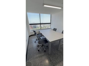 OFICINAS COMPLETAMENTE REMODELADAS EN VENTA,  EDIFICIO LATINO