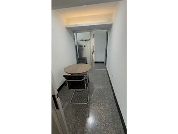 OFICINAS COMPLETAMENTE REMODELADAS EN VENTA,  EDIFICIO LATINO