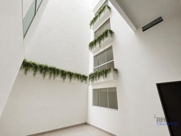 ¡Gran Oportunidad! Departamento Duplex En Urb Alpamayo - Limite Con La Molina