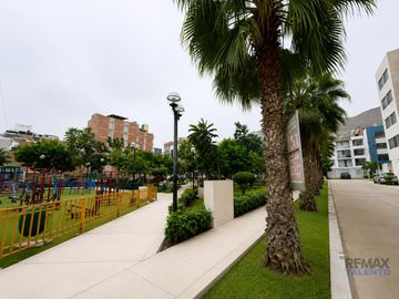 ¡Gran Oportunidad! Departamento Duplex En Urb Alpamayo - Limite Con La Molina