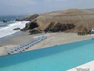 Terreno en Venta de Terreno en Asia En Condominio de Playa Privada con Vista al Mar