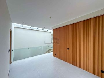 Casa en Venta en La Providencia Metepec | 4 Recámaras, 4 Estacionamientos y Acabados Premium