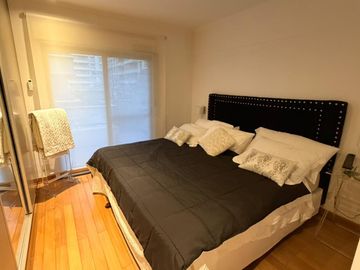 3 AMBIENTES - AMOBLADO Y EQUIPADO - PUERTO MADERO - COCHERA OPCIONAL