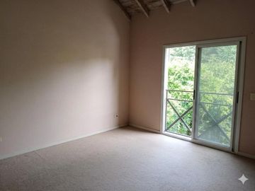 Casa en venta Barrio Bermudas, tres dormitorios