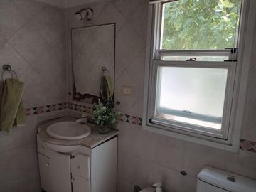 Casa en venta Barrio Bermudas, tres dormitorios
