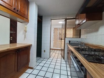 Renta Departamento Residencial Victoria | 2 Rec, 75 m², Estacionamiento Techado