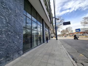 Local en venta o alquiler en Palermo