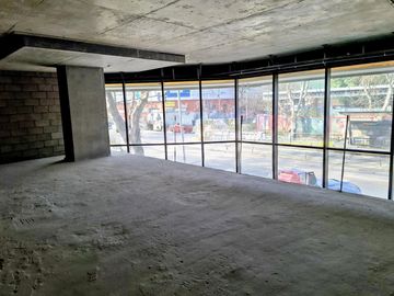 Local en venta o alquiler en Palermo