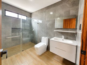 Casa en venta en Veracruz con amplio jardin Fracc. Lomas del Sol