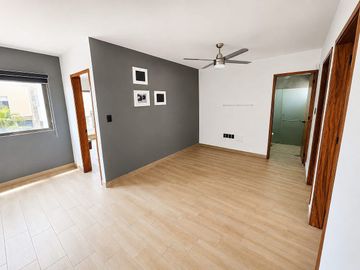 Casa en venta en Veracruz con amplio jardin Fracc. Lomas del Sol