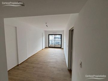 Departamento monoambiente en alquiler, con balcon y aire acondicionado