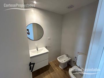 Departamento monoambiente en alquiler, con balcon y aire acondicionado