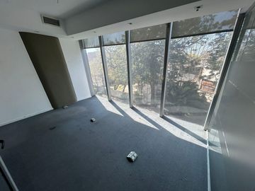 Alquiler oficina edificio Regatta Olivos