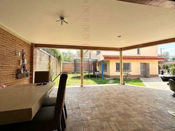 HUAXTLA CASA EN VENTA A ESPALDAS DE FINCA ALOFA
