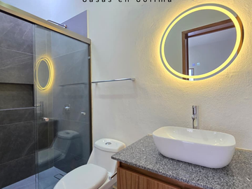 CASA EN VENTA 2 PLANTAS, 3 RECÁMARAS, 3.5 BAÑOS, COCHERA PARA 2 AUTOS