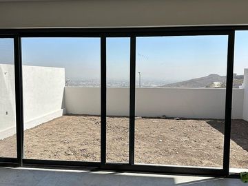 Casa de Lujo en Villandares $12.4 MDP