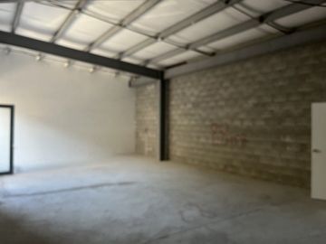 Tu próximo negocio comienza aquí – Locales nuevos en Plaza Comercial Santa Fe