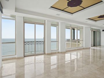 Venta de Apartamento en Punta Pacifica,  PH Pacific Point
