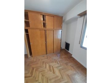 4 AMB. SOBRE AV INDEPENDENCIA AL 3000(USO RESIDENCIAL O PROFESIONAL)