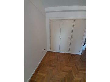 4 AMB. SOBRE AV INDEPENDENCIA AL 3000(USO RESIDENCIAL O PROFESIONAL)