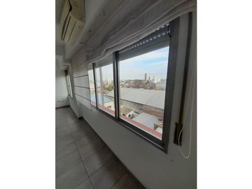4 AMB. SOBRE AV INDEPENDENCIA AL 3000(USO RESIDENCIAL O PROFESIONAL)