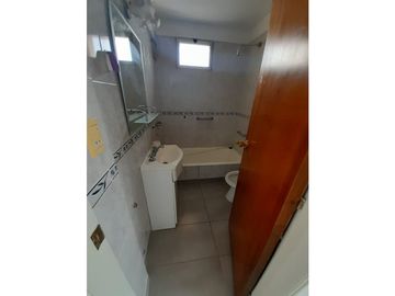 4 AMB. SOBRE AV INDEPENDENCIA AL 3000(USO RESIDENCIAL O PROFESIONAL)